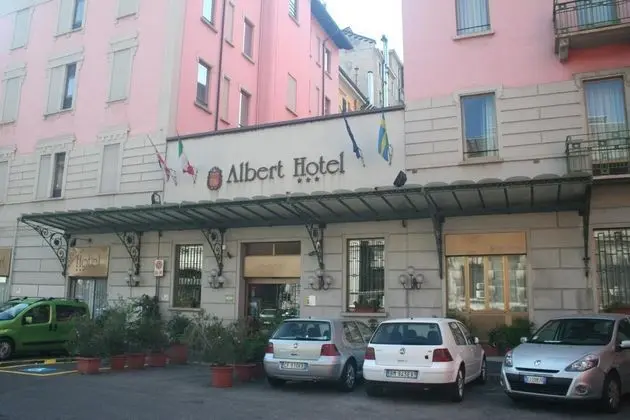 Albert Hotel