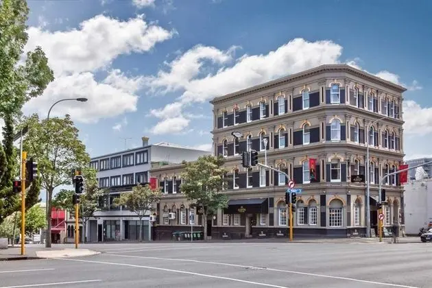 ALBION HOTEL