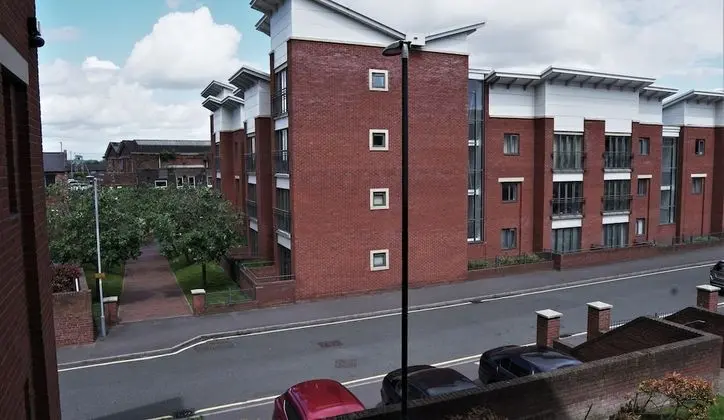 Albion Street Apartments
