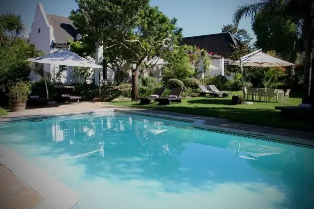 Albourne Boutique Guest House - Havuz