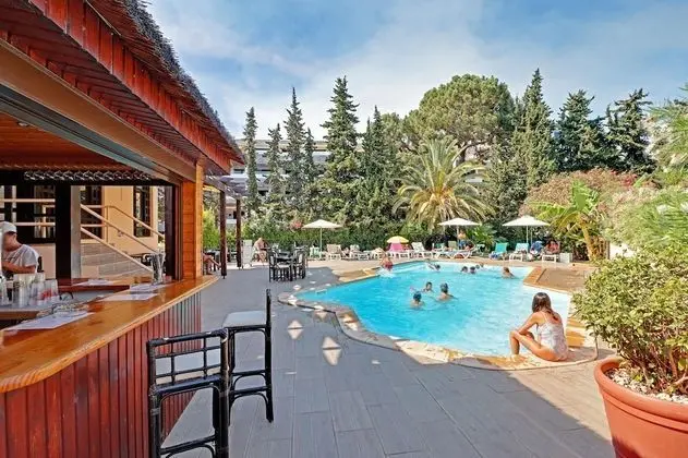 Albufeira Typical With Pool - Oda