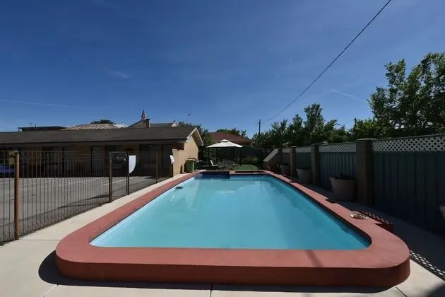 Albury Allawa Motor Inn - Havuz