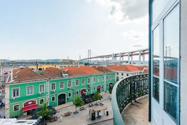 Alcântara River Stays