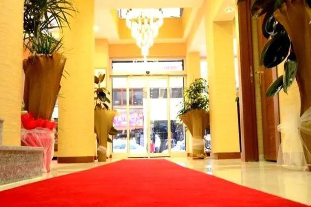 Alcazar Hotel
