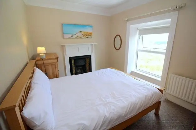 Alcorn's farmhouse 10 mins from beach - Oda