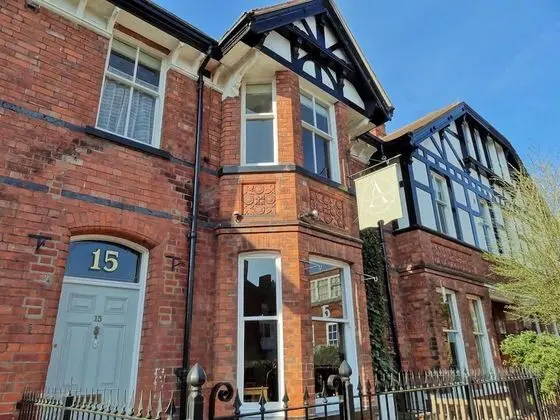 Alcuin Lodge