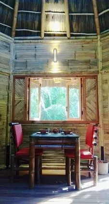 Aldea Bamboo Village - Glamping - Oda Düzeni