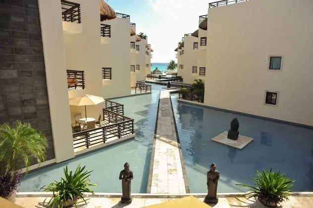 Aldea Thai by Playa Moments