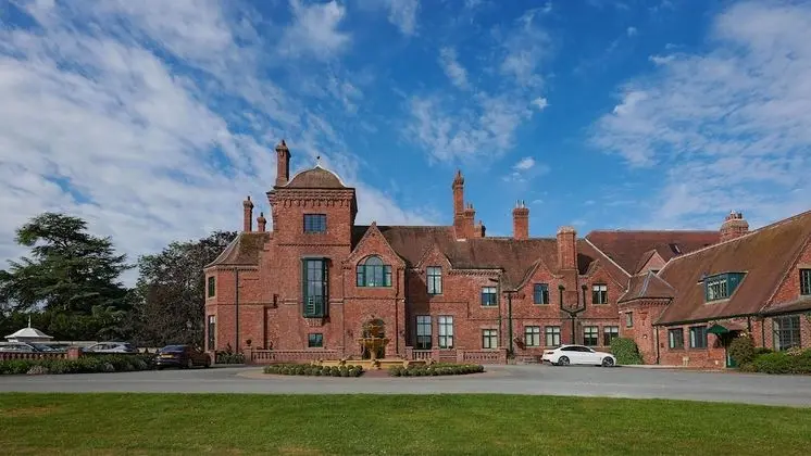 Aldwark Manor Estate