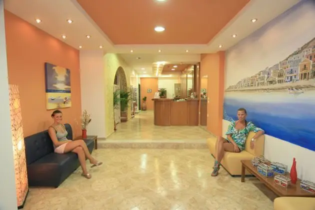 Alea Hotel Apartments - Lobi