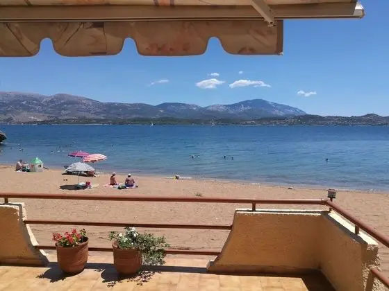 Alekos Beach Houses-Amalia