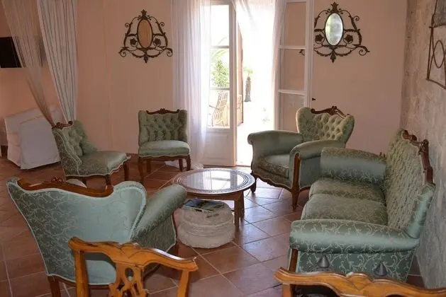 Alekos Beach Houses - Natura Rossa - Oda Düzeni