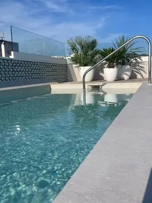 Alenti Sitges Hotel & Restaurant - Havuz