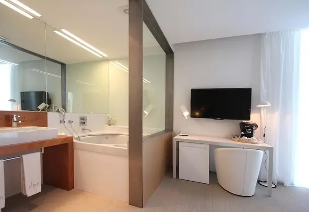 Alenti Sitges Hotel & Restaurant - Oda