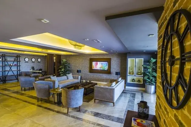 Alesha Suite - Lobi