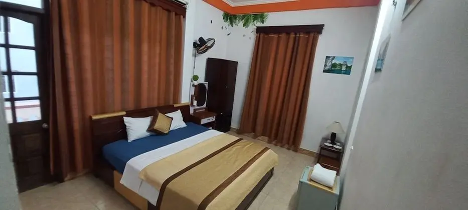Alex Ha Long Hotel