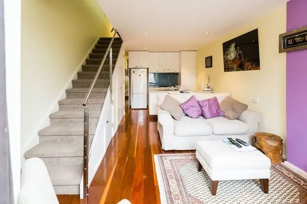 ALEXANDER, 2BDR South Melbourne House
