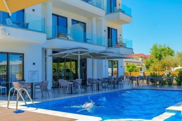Hotel Alexander - Dış Mekan