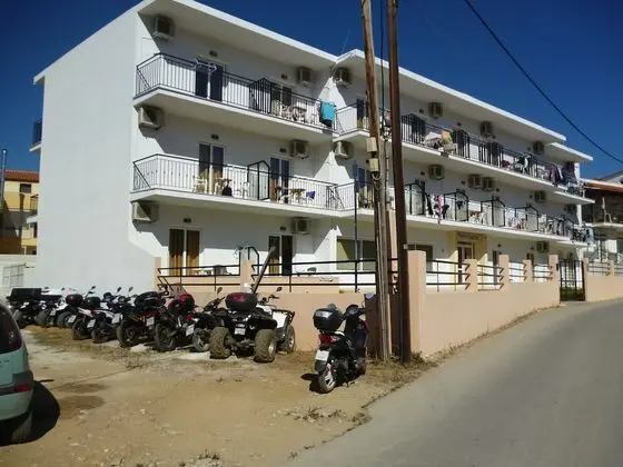 Alexandros Guest House - Dış Mekan