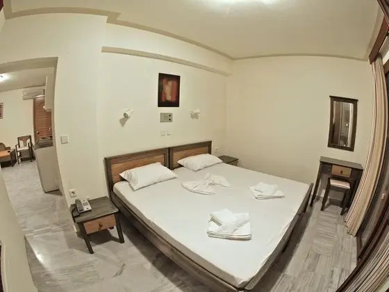 Alexandros M. Studios and Apartments