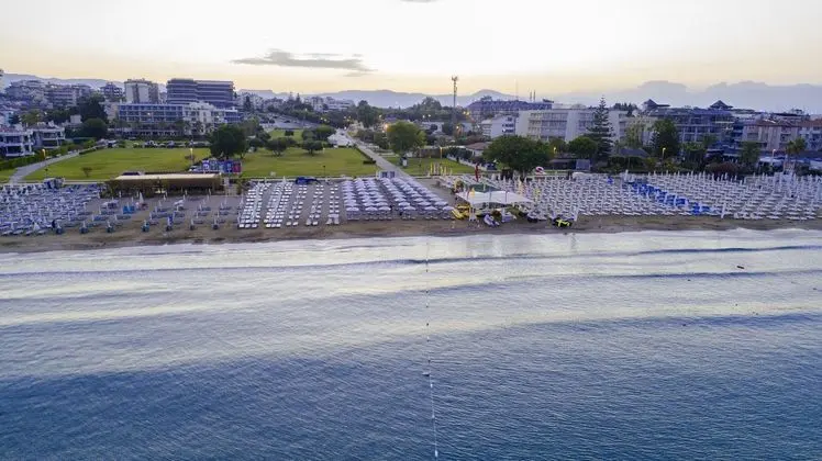 Alexia Resort - Spa Hotel - Plaj