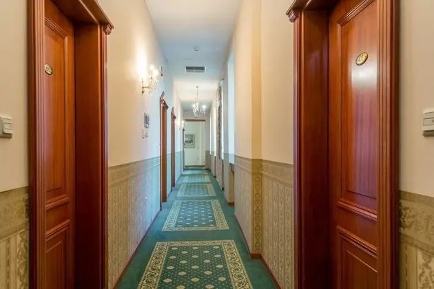 Alexios Inn Hotel - İç Mekan