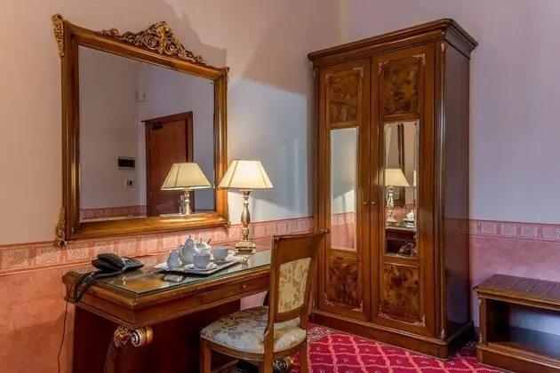 Alexios Inn Hotel - Oda