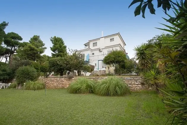 VILLA ALEXIS