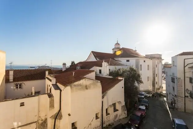 Alfama Cozy Two-Bedroom Apartment w/ River View - by LU Holidays