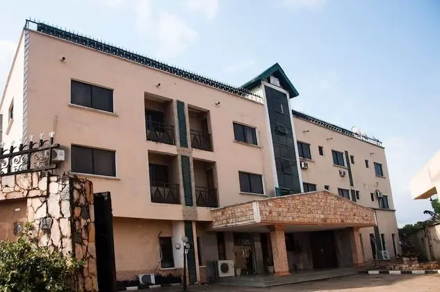 Alfoscar Hotel & Suites
