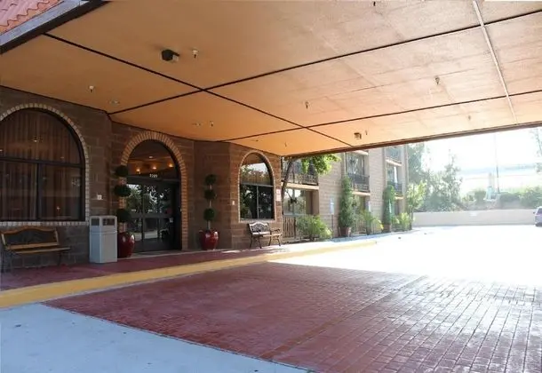 The Alhambra Hotel - Dış Mekan