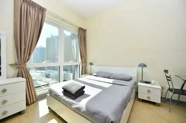 Alia -Bright furnished studio near metro - İç Mekan