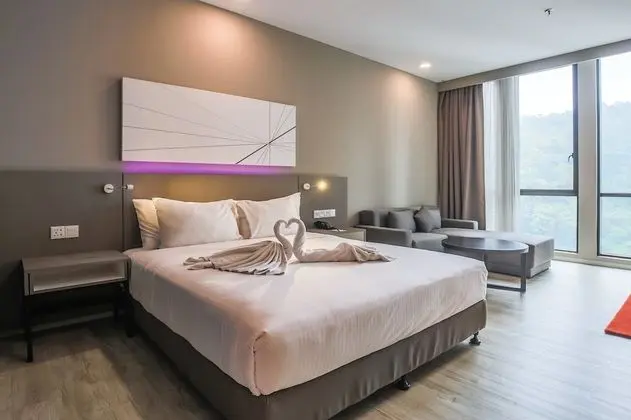 alia damansara by Subhome - Öne Çıkan Resim