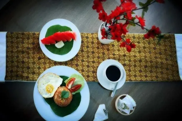 ALIA HOME