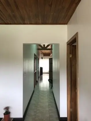 Alisson Hotel & Restaurant - Lobi