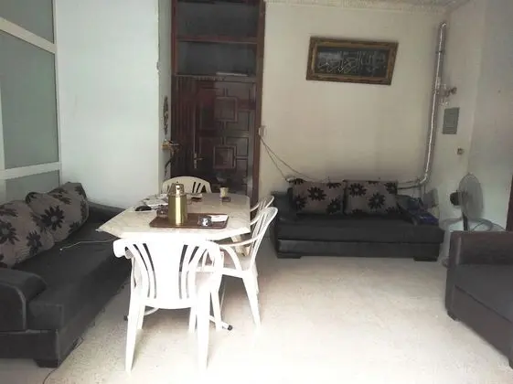 AliWali Room near Airport Tunis Carthage - Lobi