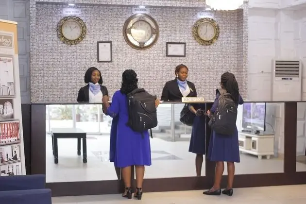 Aliz Ambruz Hotel