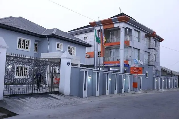 Aliz Ambruz Hotel
