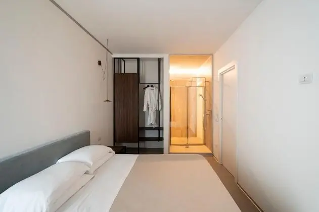 Alkamuri Posh Hotel Spa - 108 Suite Superior - Oda
