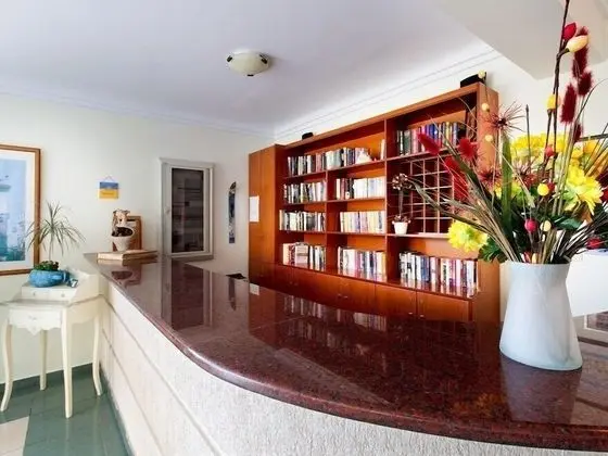 Alkionides Seaside Apartments - Lobi