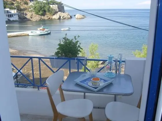 Alkistis Cozy By The Beach Apt In Ikaria Island, Therma 1st Floor - Öne Çıkan Resim