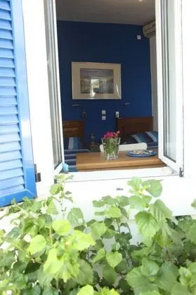 Alkistis Cozy By The Beach Apt in Ikaria Island, Therma Ground Floor - Oda