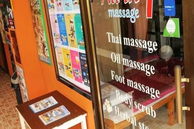 All In 1 Guesthouse Chiang Mai - Spa