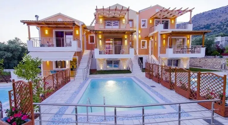 All Saints Villas -Residences - Lobi