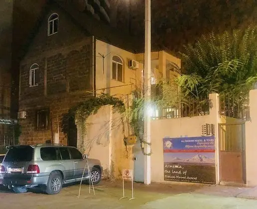 All Seasons Hostel by HOSTELANDTOURS - Dış Mekan