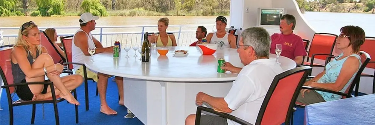 All Seasons Houseboats - İç Mekan