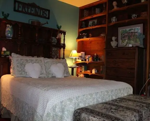 All Seasons Inn