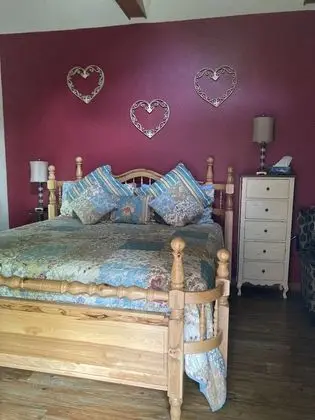 All Seasons Treehouse Village