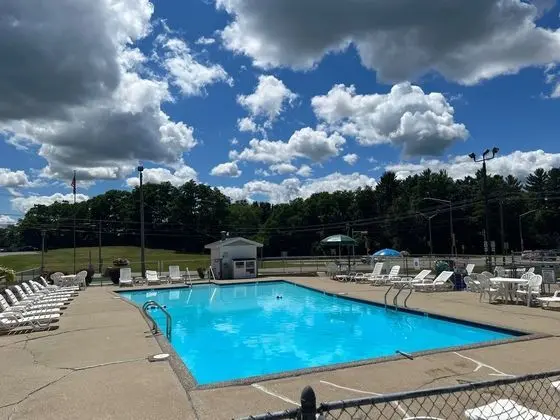 All Star Inn & Suites - Havuz