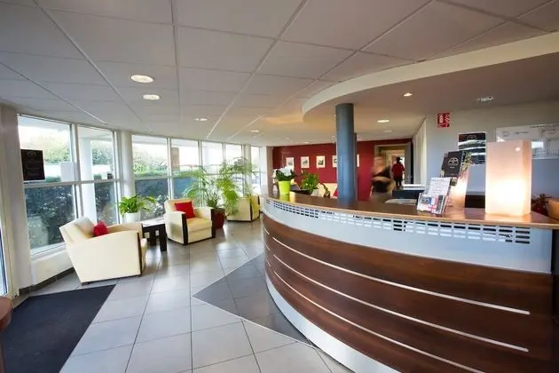 All Suites Appart Hotel Merignac - Lobi